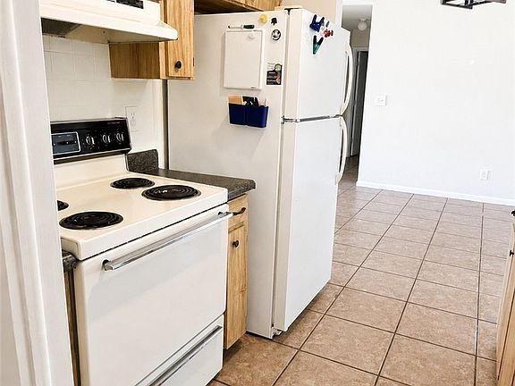 5th image of 1515 Medford Pl
