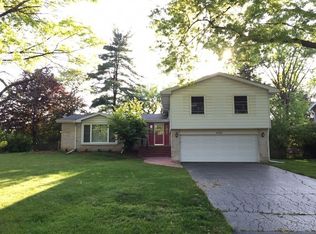 6606 S Stough St, Willowbrook, IL 60527