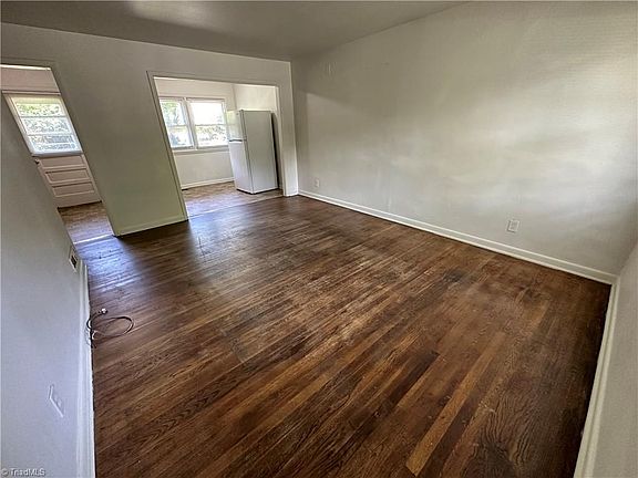 5th image of 1217 Woodnell St