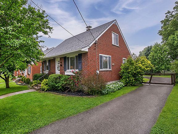 3rd image of 2656 Van Deren Dr