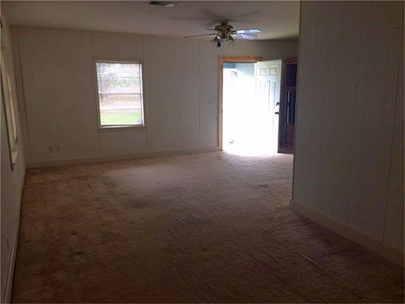 3rd image of 1408 East St