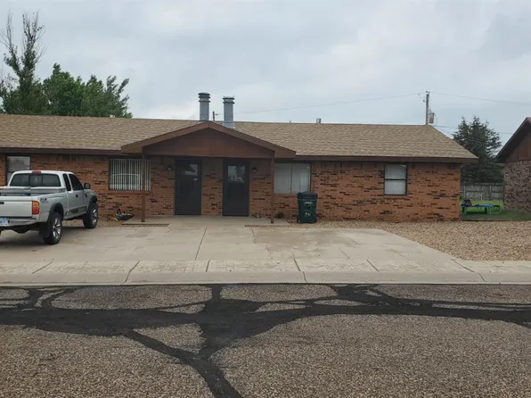 1657 Countryside Dr, Liberal, KS 67901