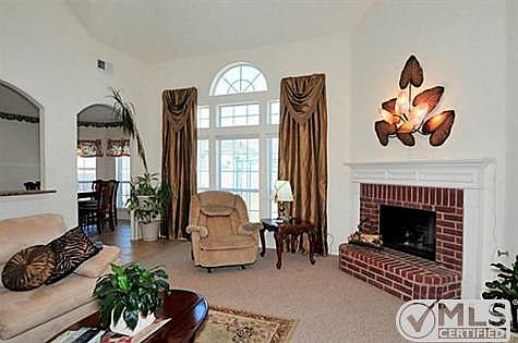 3rd image of 3014 Saint Francis Dr