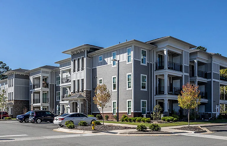 Holly Springs Place Apartments — Photo 31