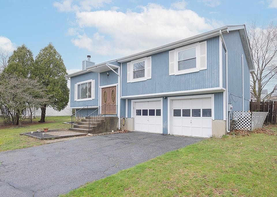 1st image of 336 Butternut Drive