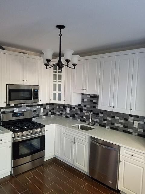 2nd image of 9 Edwards Ct