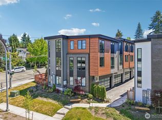117 6th St #E, Kirkland, WA 98033