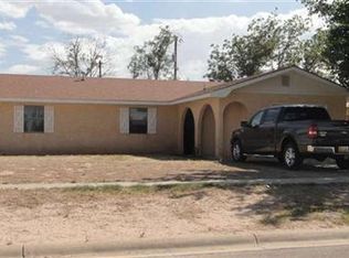 1004 E Beech Dr, Roswell, NM 88203