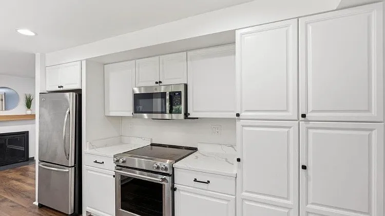 15004 Dufief Dr — Photo 9