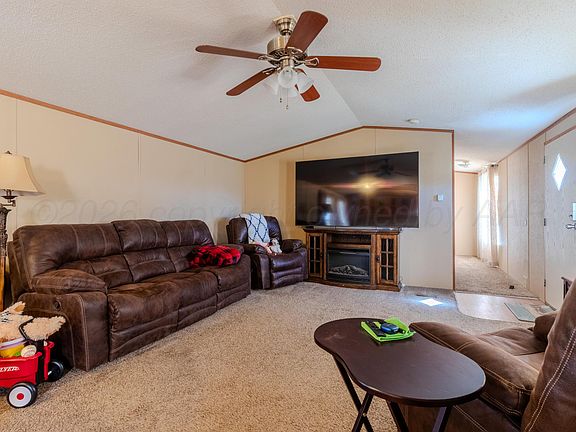 4th image of 2420 E Willow Creek Dr