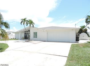 6401 Plumosa Ave, Fort Myers, FL 33908