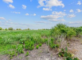 7 County Road 402, Flatonia, TX 78941