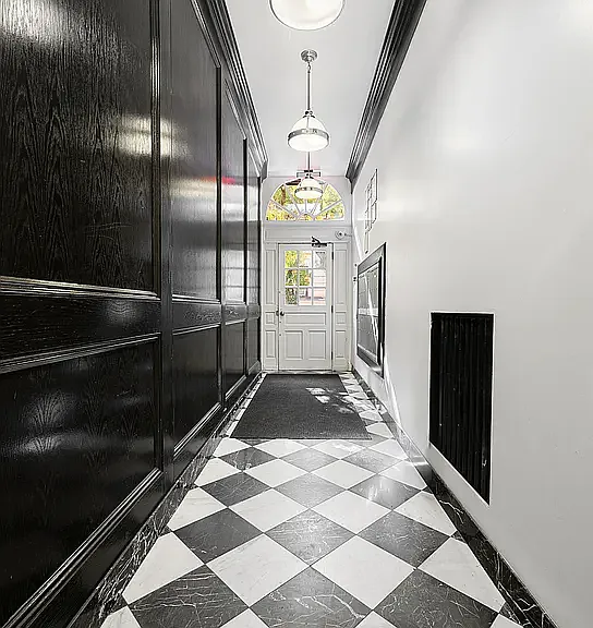 321 W 11th St #12A — Photo 9
