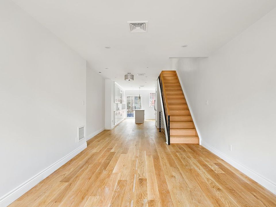 1st image of 354 Grand Ave