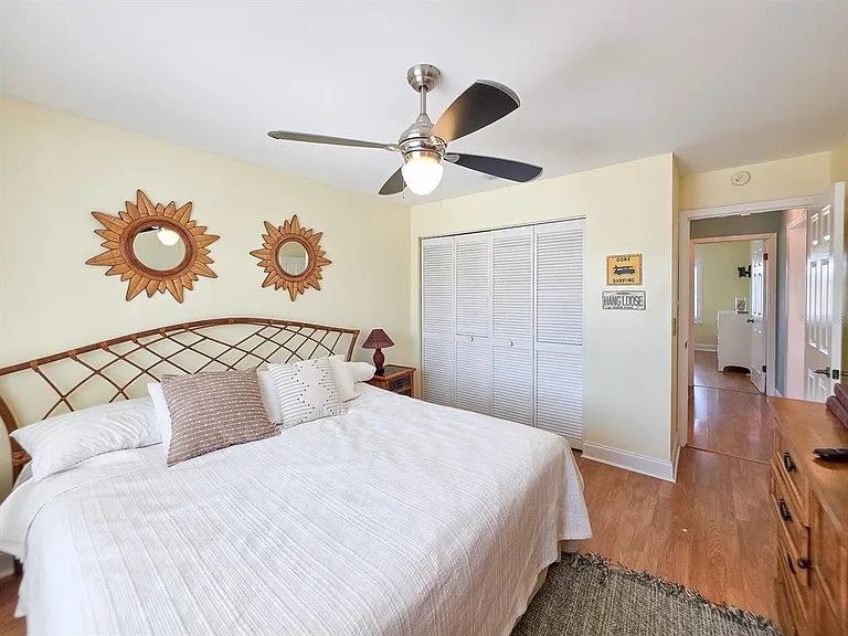 209 S 4th St #C — Photo 16