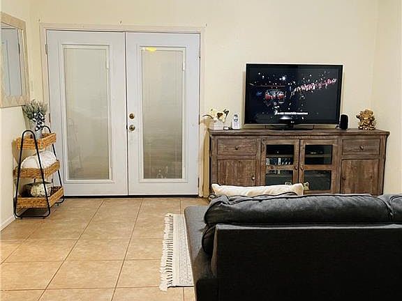 5th image of 2822 Tuscarora Dr