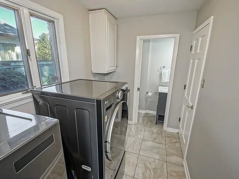 420 Fairfield Ave — Photo 18