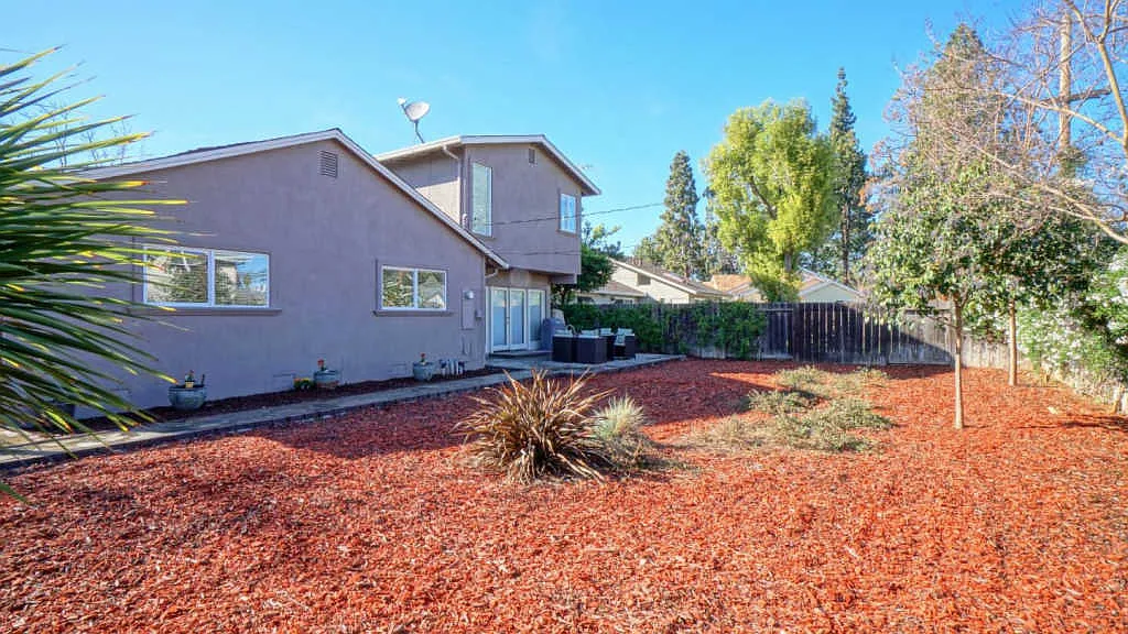 265 Carlton Ct