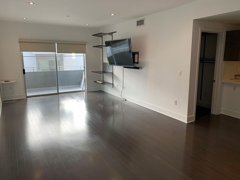 2nd image of 1730 Sawtelle Blvd APT 206