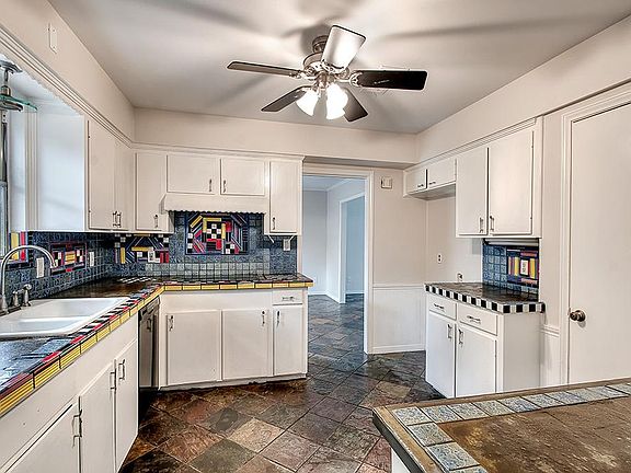 5th image of 11214 Pecan Creek Dr