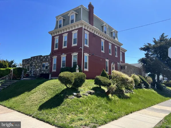 6933 Ditman St, Philadelphia, PA 19135