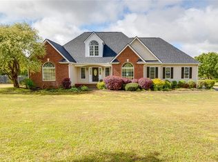 294 Southern Oaks Dr, Piedmont, SC 29673