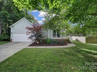 8502 Boxford Ct, Charlotte, NC 28215