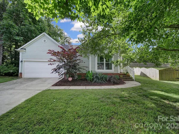 8502 Boxford Ct, Charlotte, NC 28215