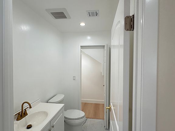5th image of 6233 Banner Ave #6235-1/4