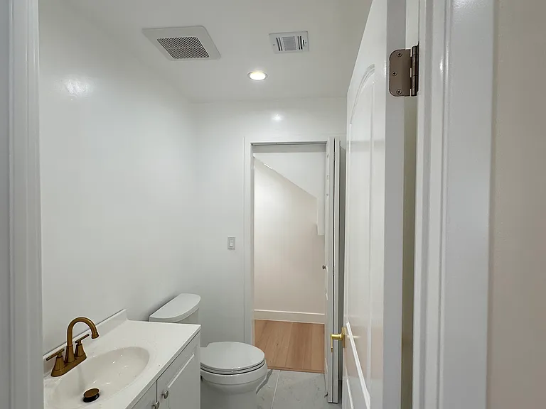 6233 Banner Ave #6235-1/4 — Photo 5