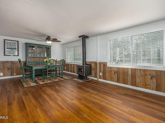 2nd image of 535 E OAK Drive