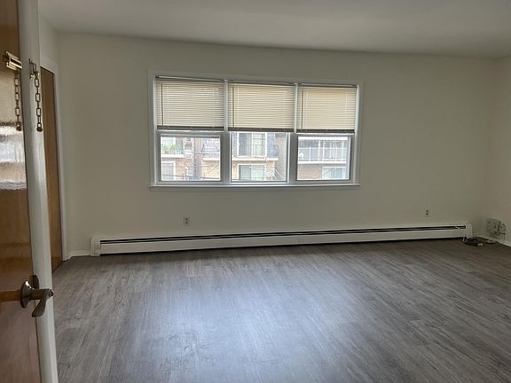 5th image of 931 Pavonia Ave Floor 2