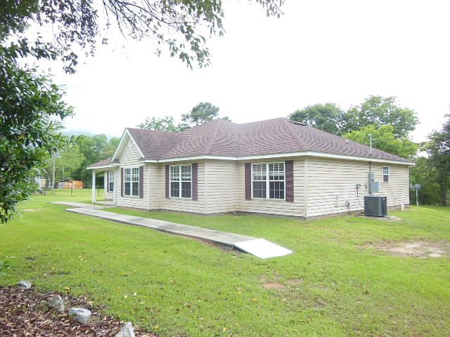 1st image of 15 Williams Ln