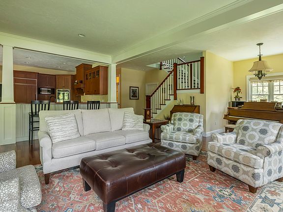 5th image of 170 Fieldstone Road