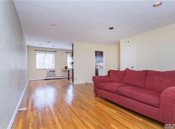 4th image of 13-08 Bell Blvd #191