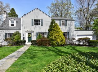 22 Dartmouth Ter, White Plains, NY 10607