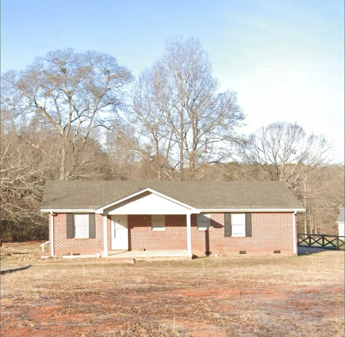 3 bed, 2.0 bath, 1225 sqft, $1,600 — Photo 1