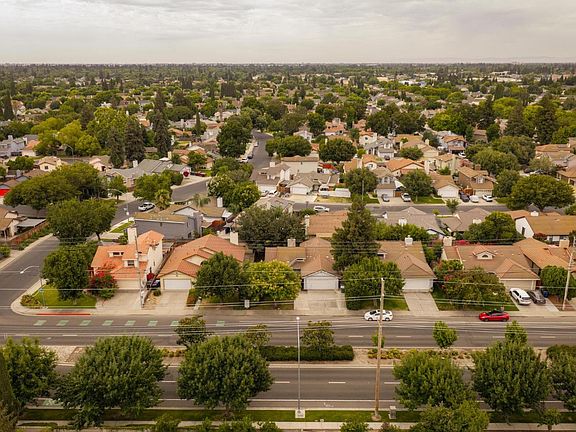 4th image of 2404 Floyd Ave