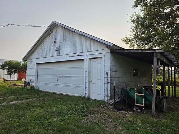 3rd image of 13423 County Highway B