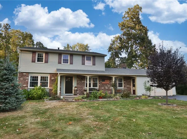 192 Clark St, Brockport, NY 14420