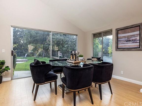 5th image of 3435 Woodhill Cir