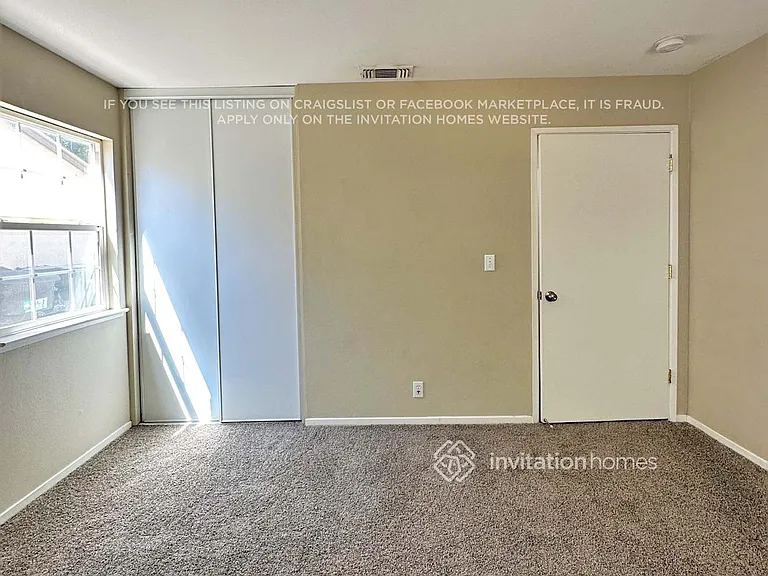 1520 Gladstone Dr — Photo 10