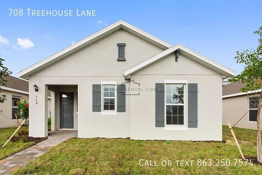 3-Bed, 2-Bath Townhome | Washer & Dryer — Photo 1