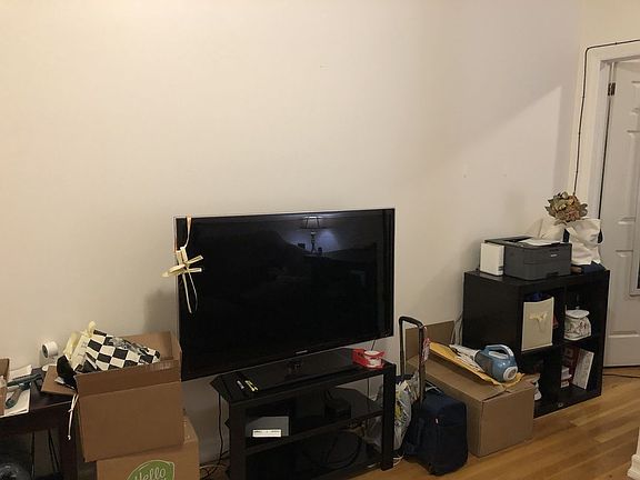 4th image of 72 W 87th St APT 3E