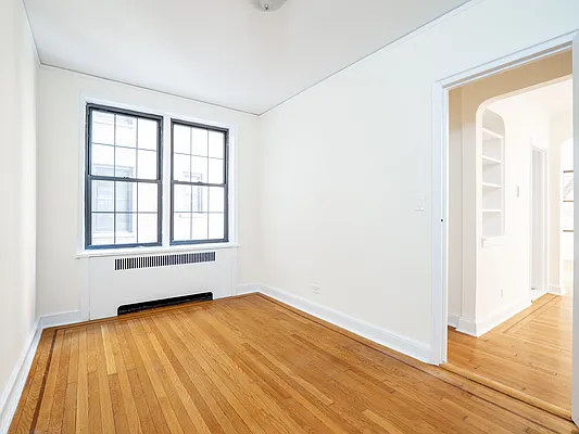 Rented by City Connections Realty | media 7