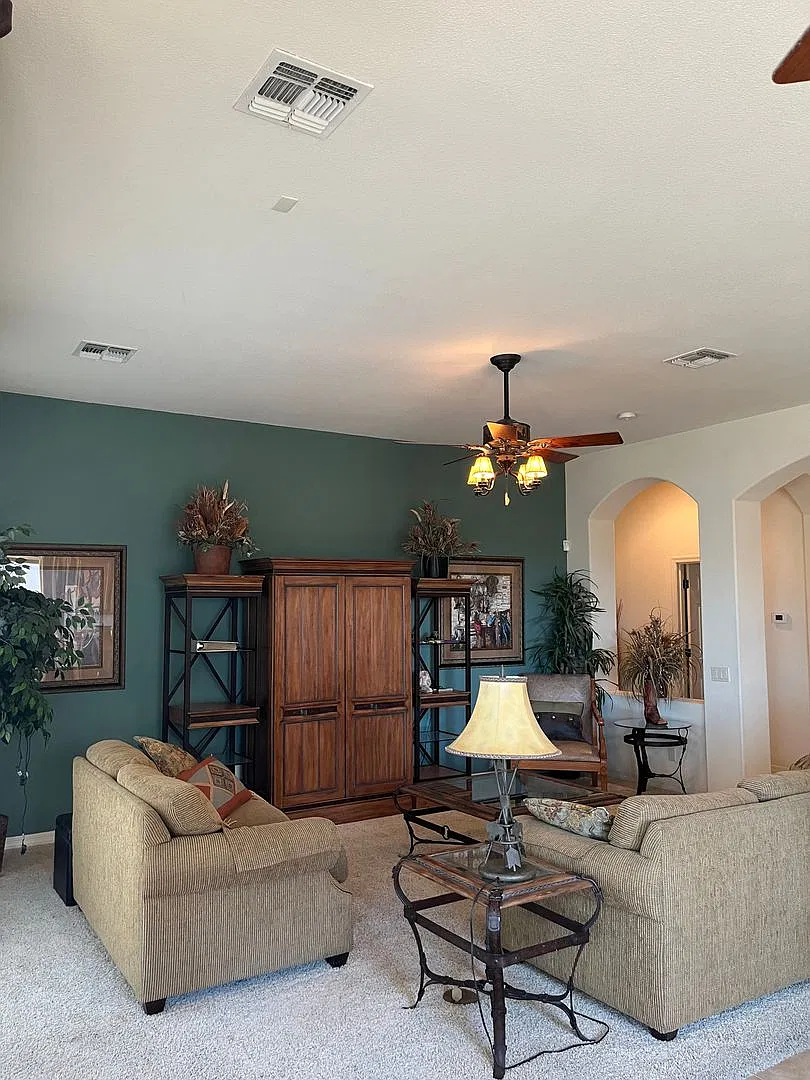 Winter Vacation Rental-2 Bedroom/2 Bath — Photo 3