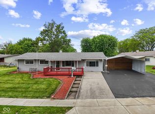 811 Edgewood Dr, Mooresville, IN 46158