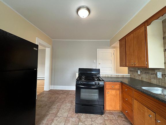 5th image of 2716 Hennepin Ave APT 2
