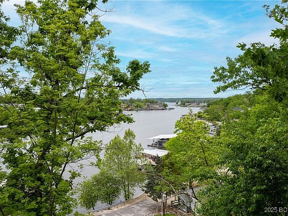 3rd image of 5264 Bayview Ct