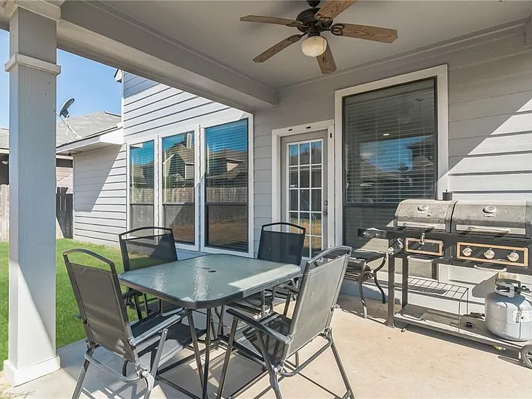 3418 Castleton Dr — Photo 31
